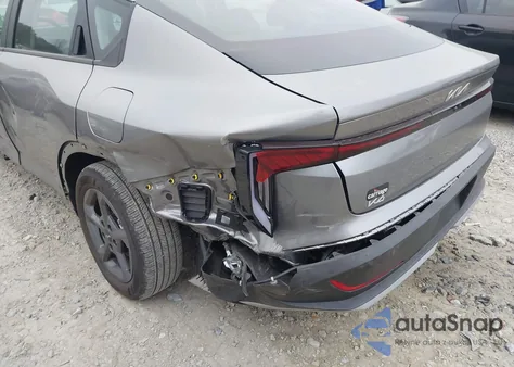 2025 Kia K4 Lxs from USA, damaged, VIN 3KPFT4DE3SE048536